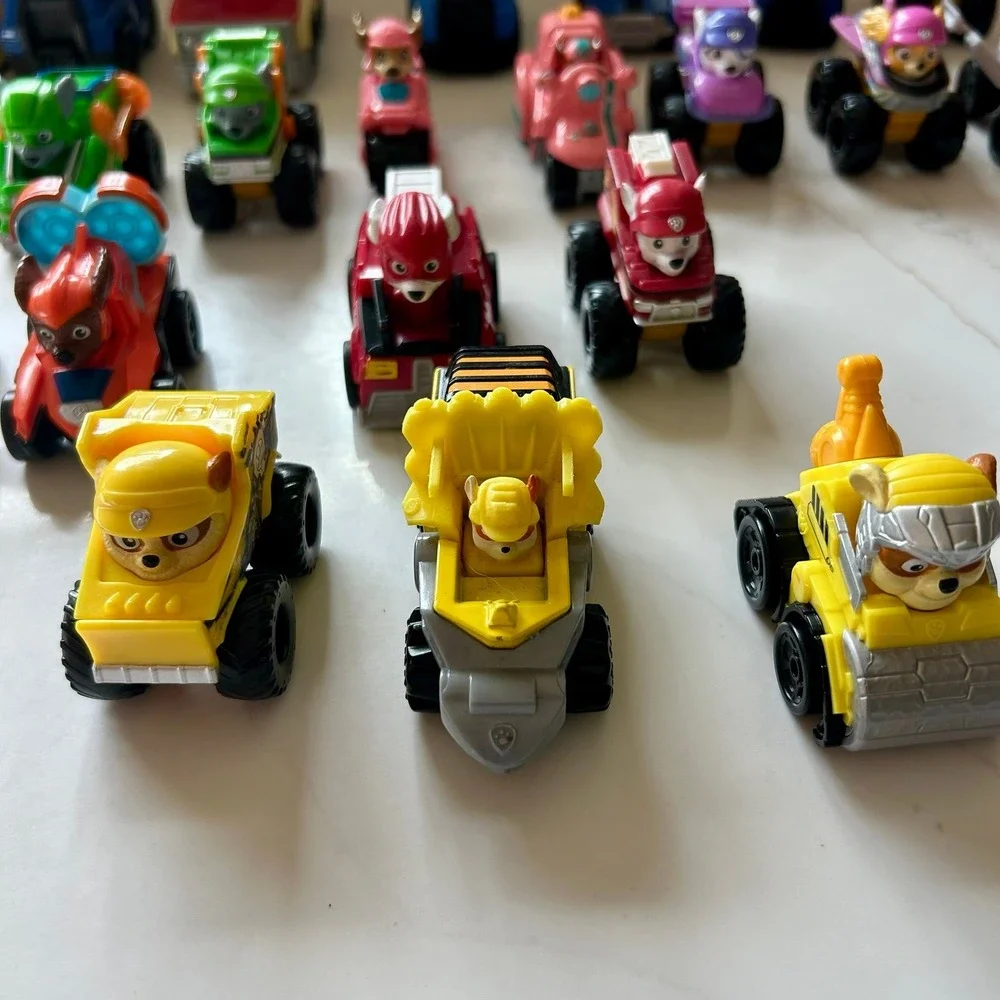Large Paw Patrol Die Cast Car Lot (21 items) Chase, Marshall, Skye, Rubble